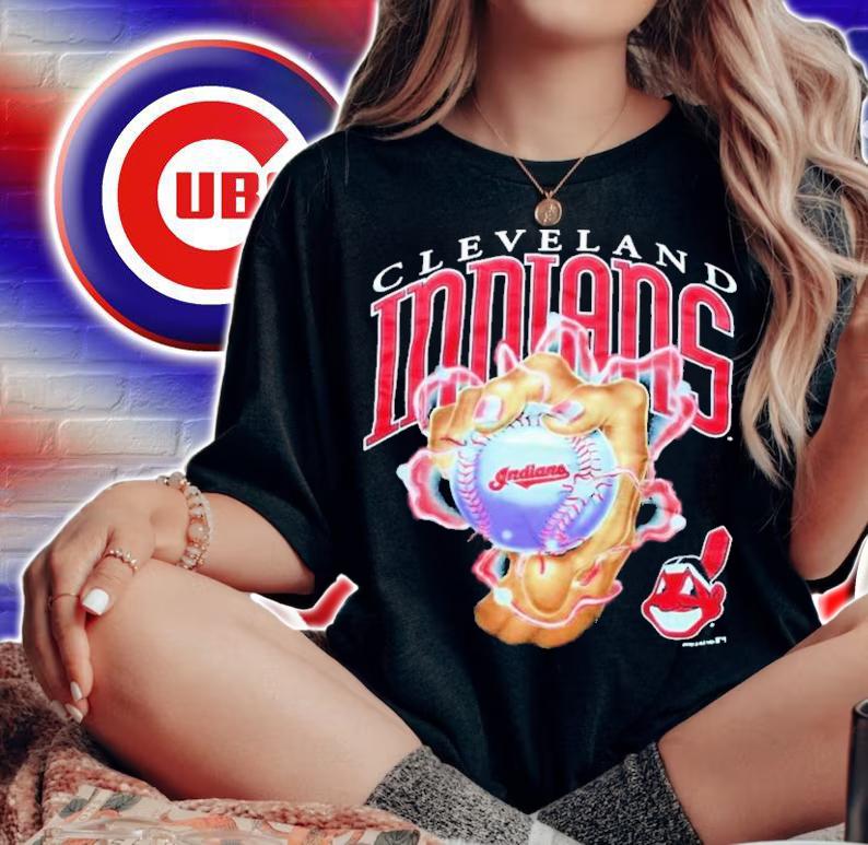 Cleveland Indians MLB Vintage T-Shirt t-shirt woman shirt