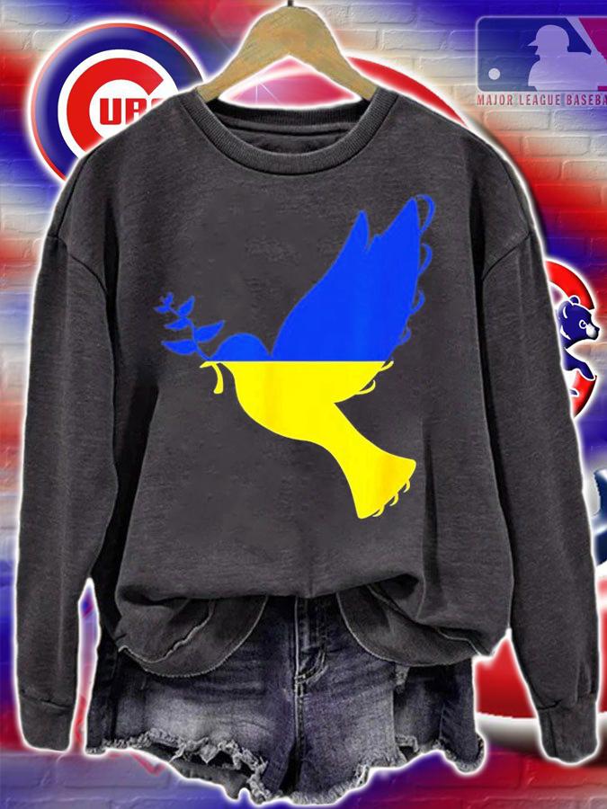 Peace in Ukraine Dove Stand with Ukraine Support Ukraine Peace Ukraine T-Shirt t-shirt sweatshirt