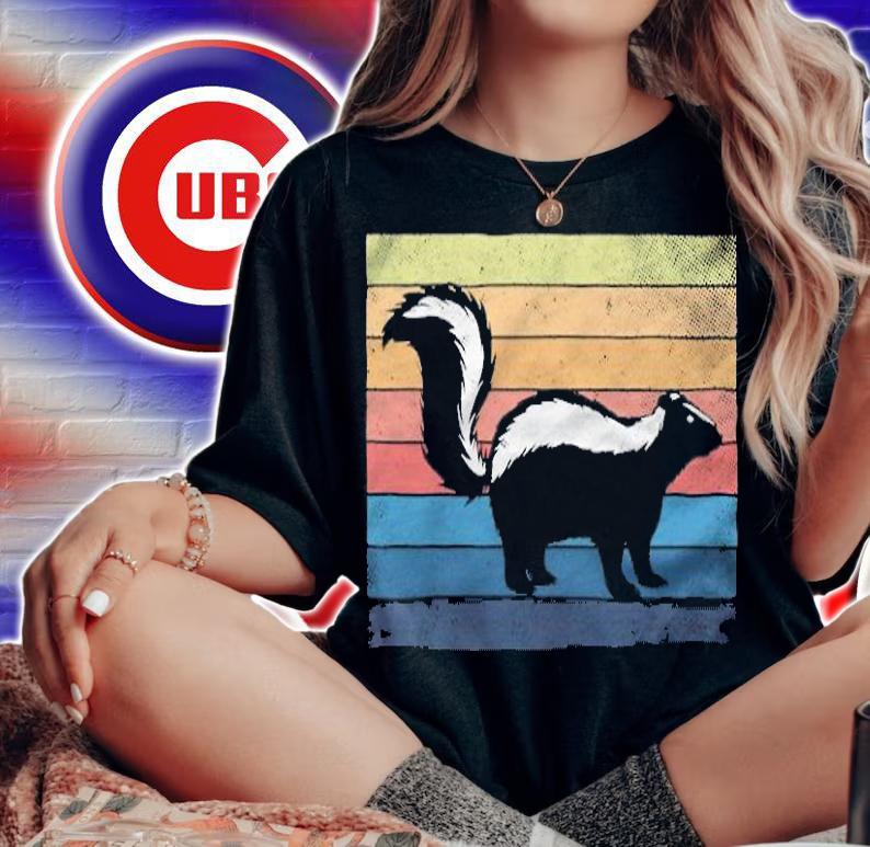 Skunks Wildlife Safari Vintage T-shirt woman shirt
