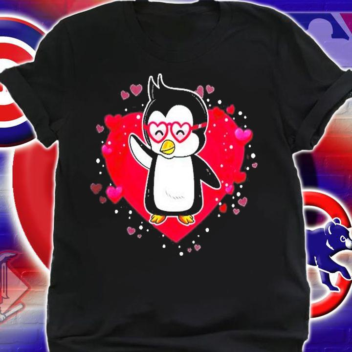 Valentine Dabbing Penguin Funny Gentoo Adelie Penguin Lover T-Shirt