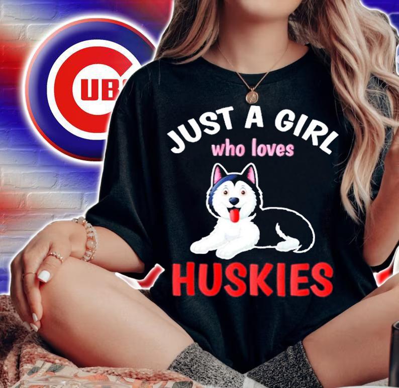 Just A Girl Who Loves Huskies Dog Owner Women Siberian Husky T-Shirt