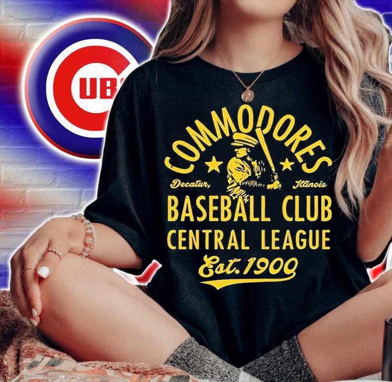 Decatur Commodores Illinois Vintage Minor League Baseball T-Shirt